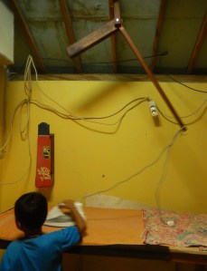 Bügeln / Kabel / Schwerkraft /